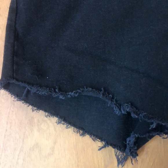 Riders by Lee black distressed cut off shorts - Picture 3 of 7